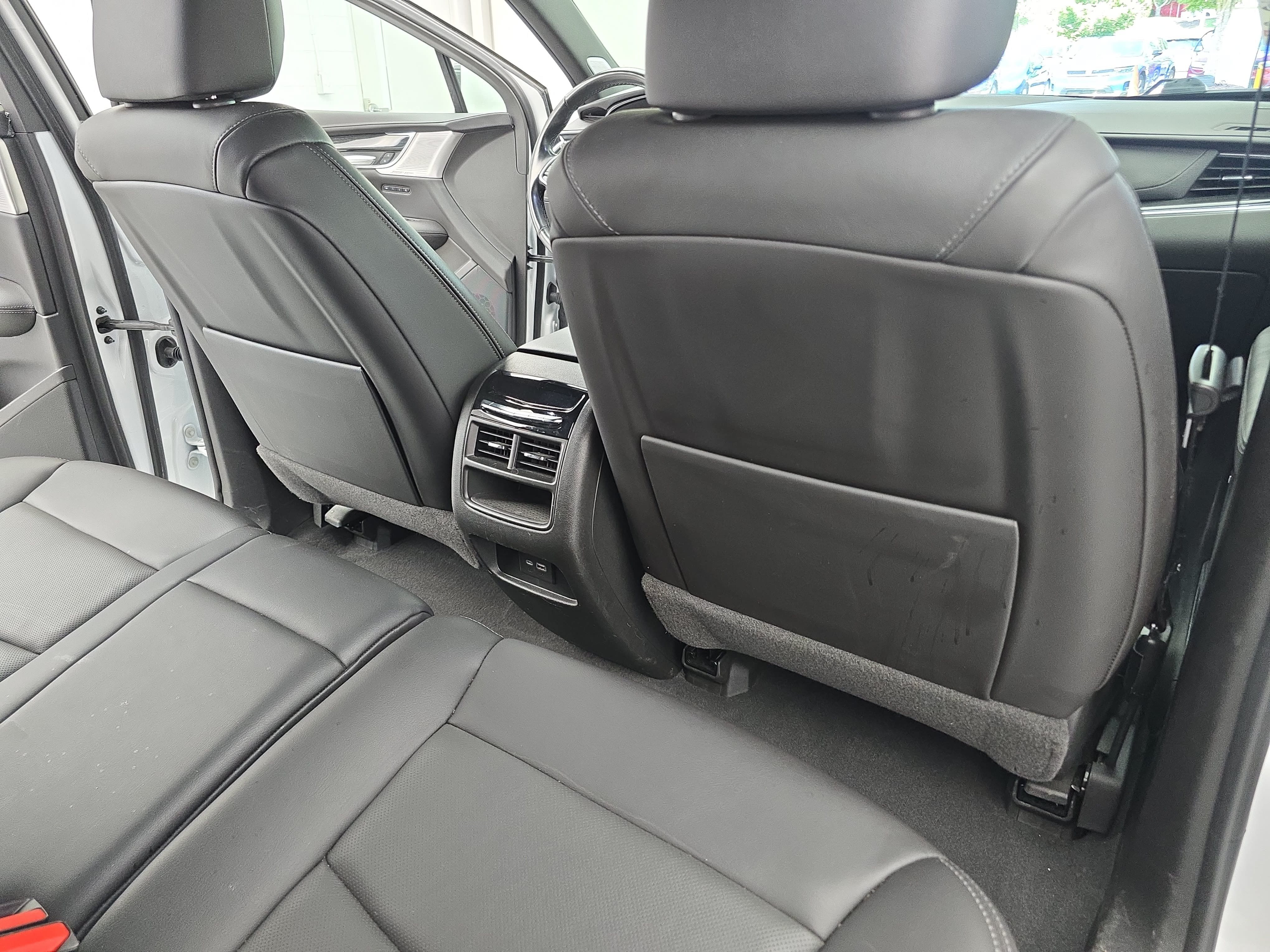 Used 2021 Cadillac XT5 Premium Luxury w/ LPO, Floor Liner Package AWD/4WD image 11
