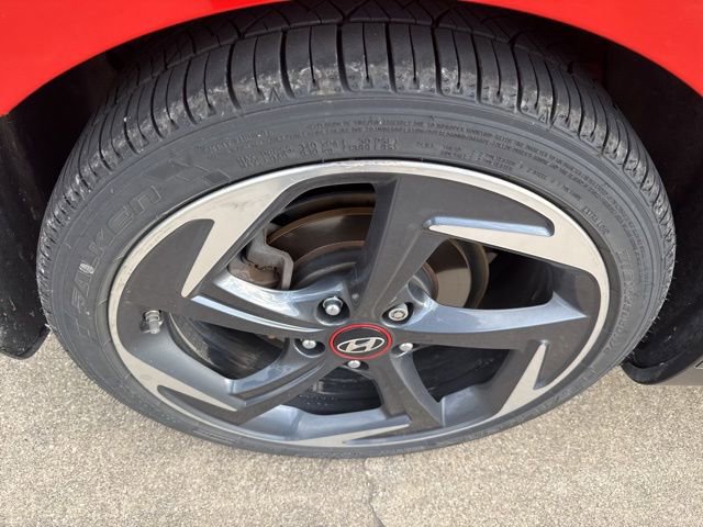 Used 2019 Hyundai Veloster Turbo Ultimate FWD image 9