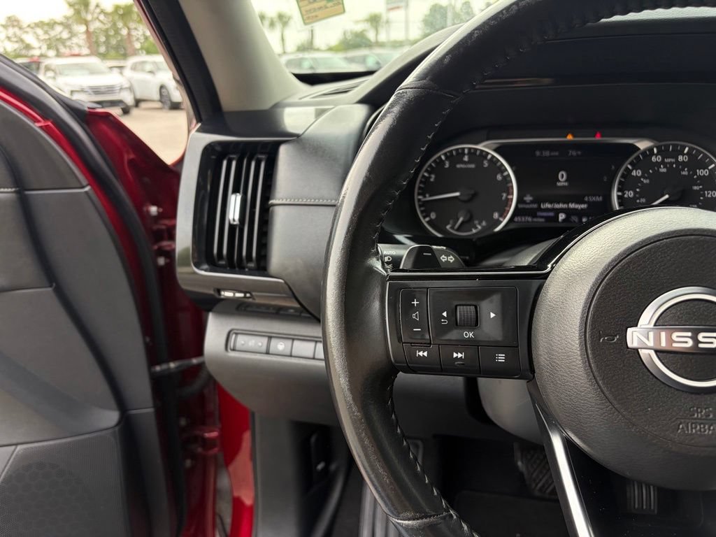 Certified 2022 Nissan Pathfinder SV FWD image 17