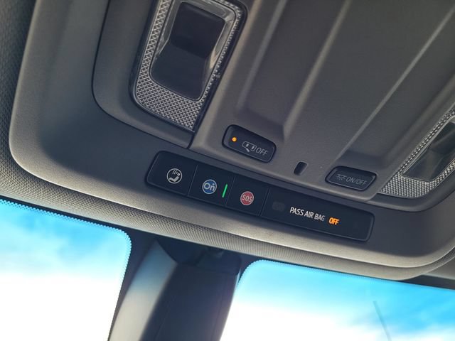 Used 2021 Chevrolet Silverado 1500 LT RWD image 20
