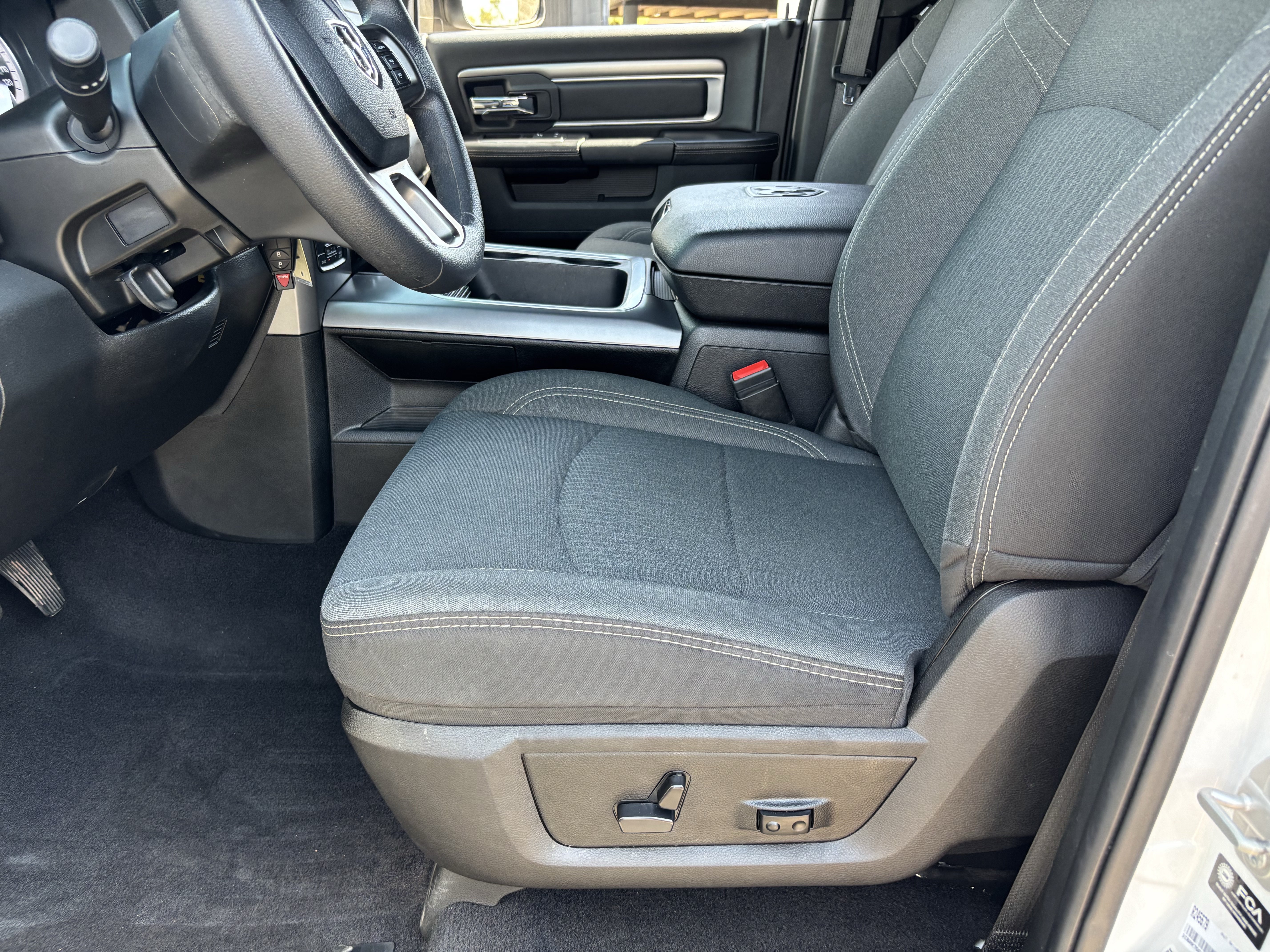 Used 2024 RAM 1500 Warlock w/ Trailer & Traction Group AWD/4WD image 18