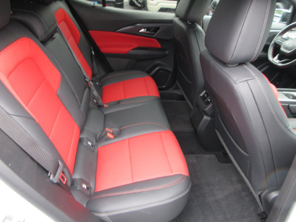 Used 2024 Chevrolet Equinox EV RS w/ Active Safety Package 3 FWD image 18
