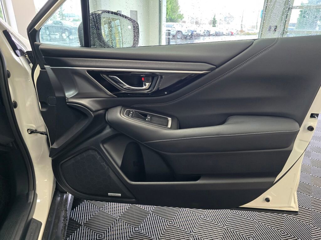 Used 2022 Subaru Outback Limited image 43