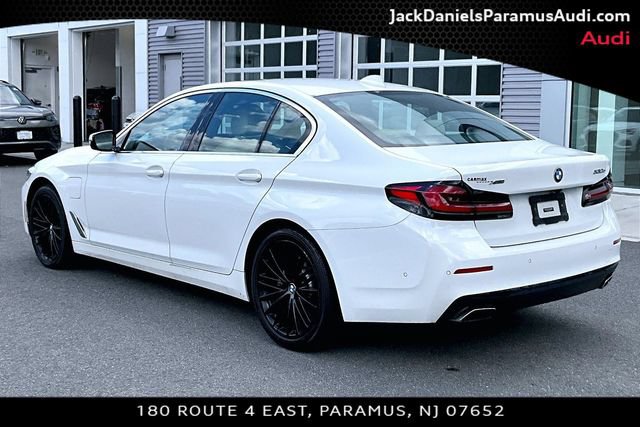Used 2021 BMW 530e xDrive w/ Premium Package AWD/4WD image 10