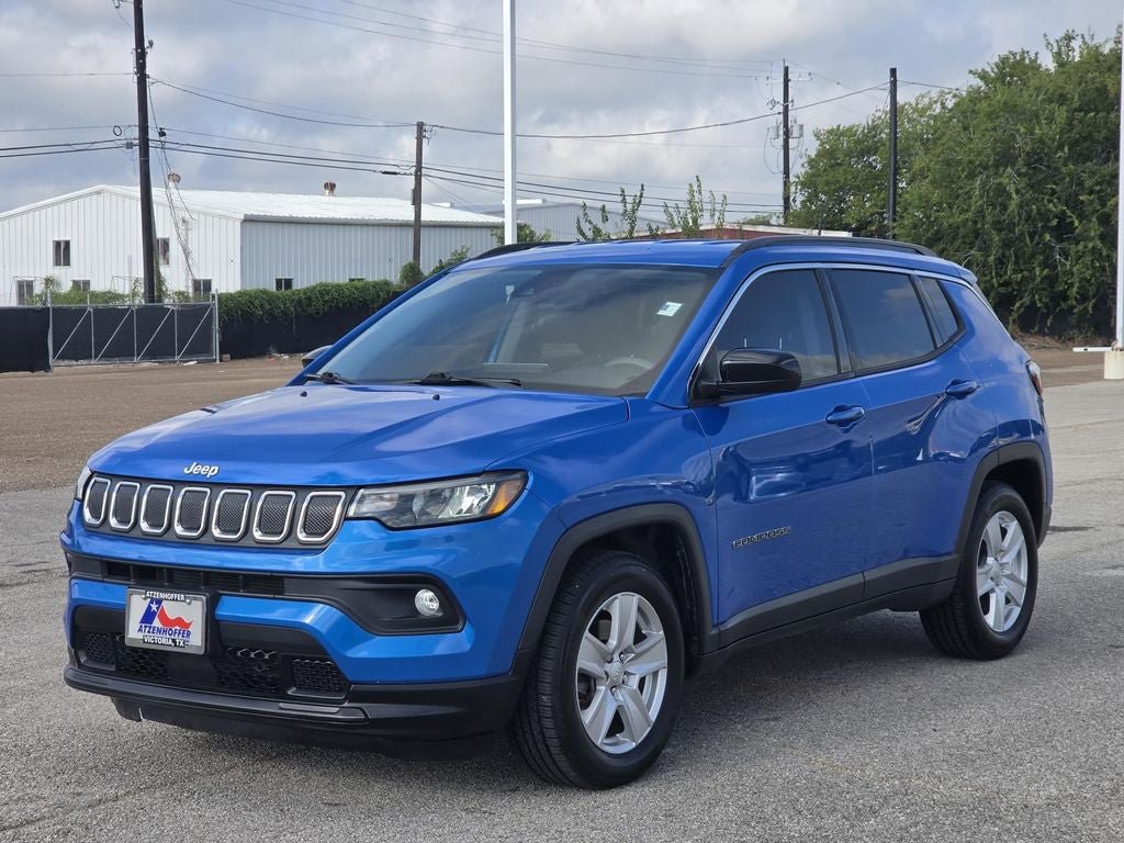 Used 2022 Jeep Compass Latitude FWD image 7