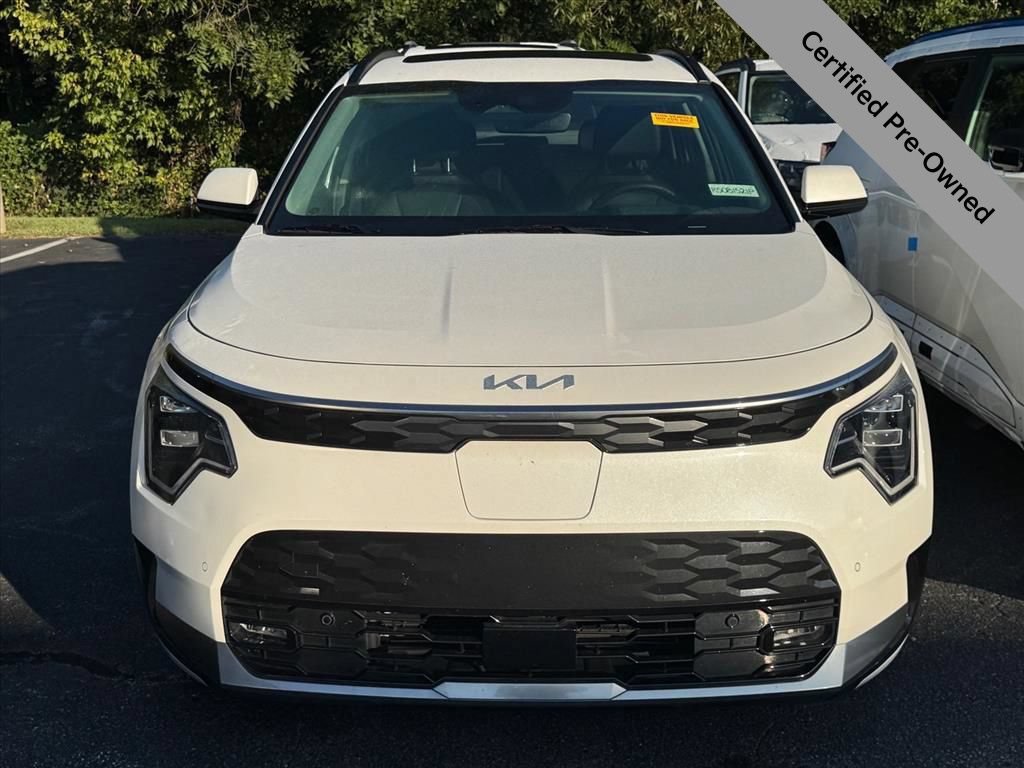 Certified 2024 Kia Niro Wave FWD image 9