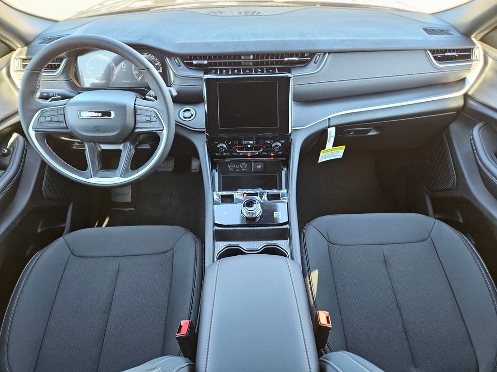 New 2025 Jeep Grand Cherokee Laredo X w/ Luxury Tech Group I image 12