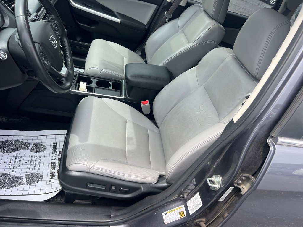 Used 2015 Honda CR-V Touring image 11