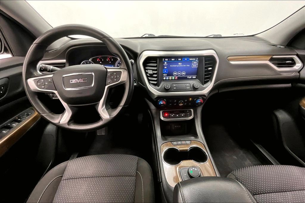 Used 2021 GMC Acadia SLE image 15