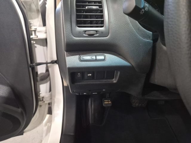 Used 2013 Nissan Altima 2.5 S FWD image 12