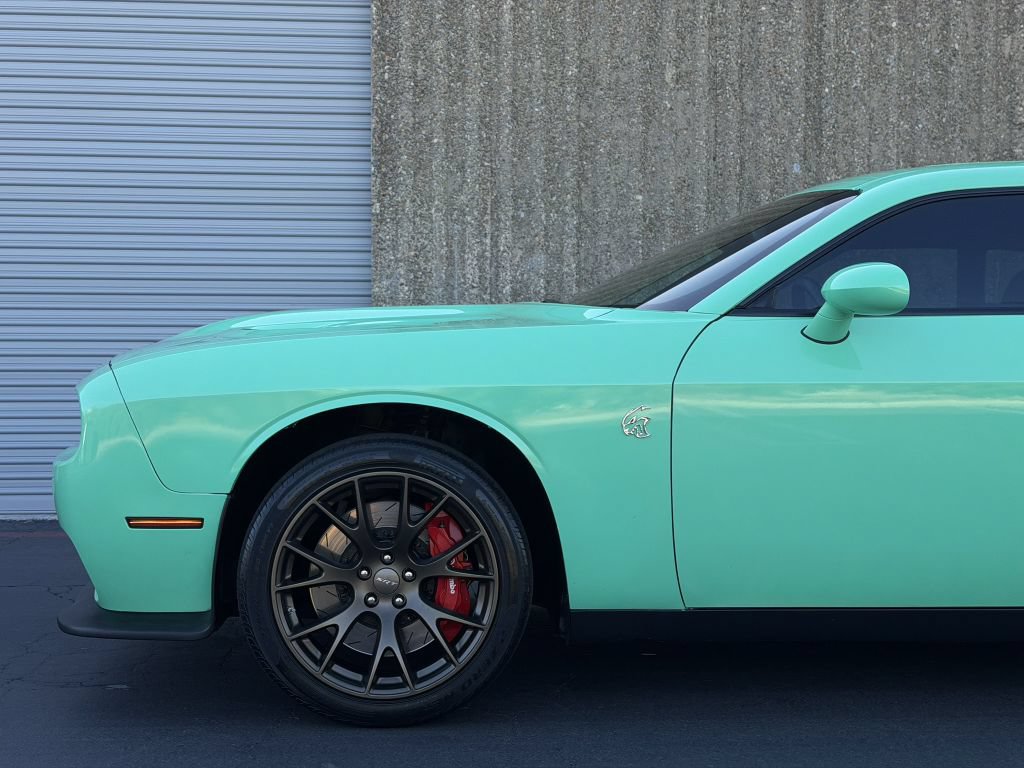 Used 2016 Dodge Challenger SRT Hellcat RWD image 19