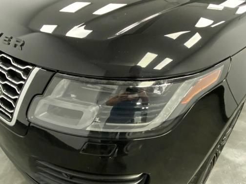 Used 2018 Land Rover Range Rover Supercharged AWD/4WD image 11