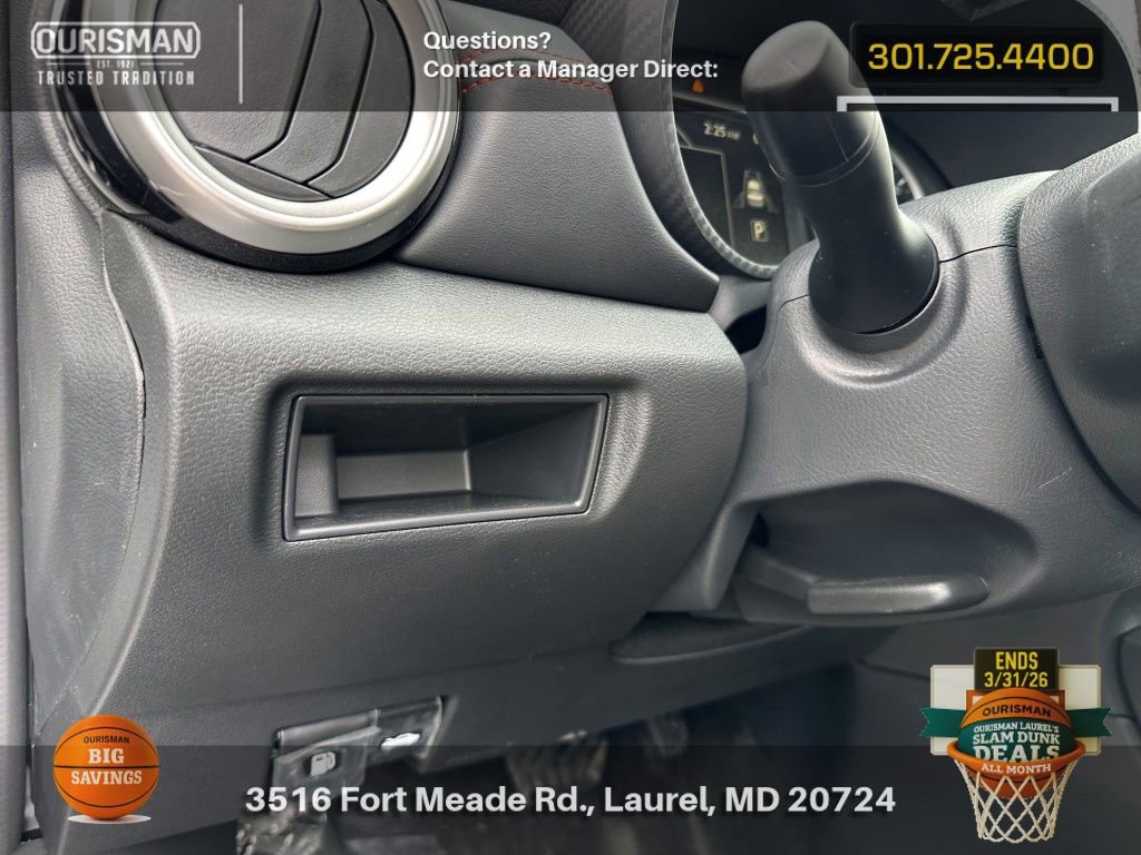 New 2025 Nissan Versa SR w/ Trunk Package image 28