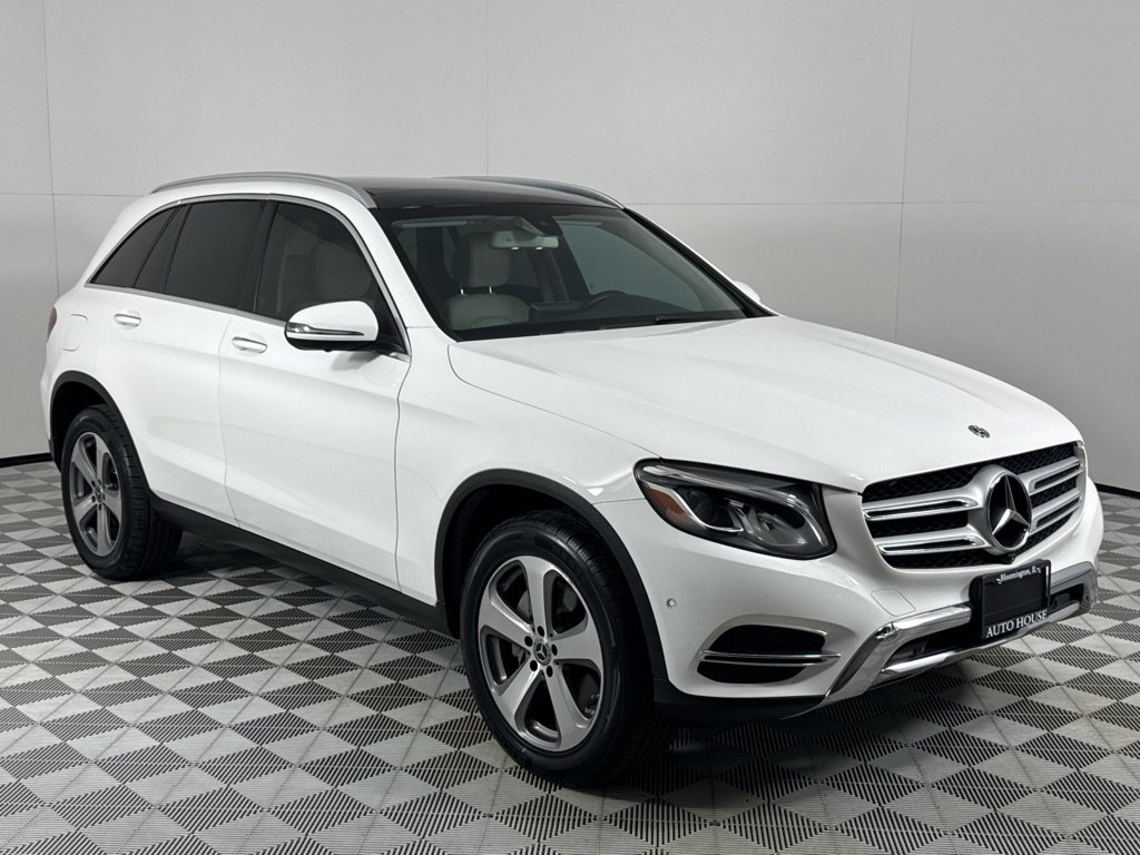 Used 2018 Mercedes-Benz GLC 300 w/ Multimedia Package image 3