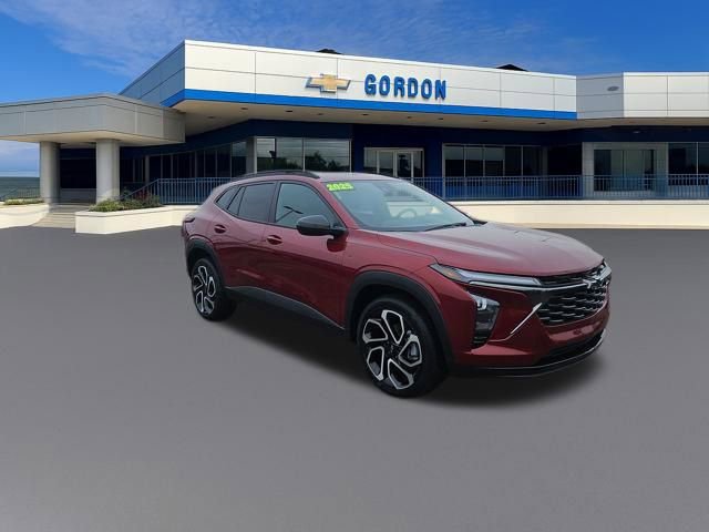 Used 2025 Chevrolet Trax RS w/ Driver Confidence Package image 8