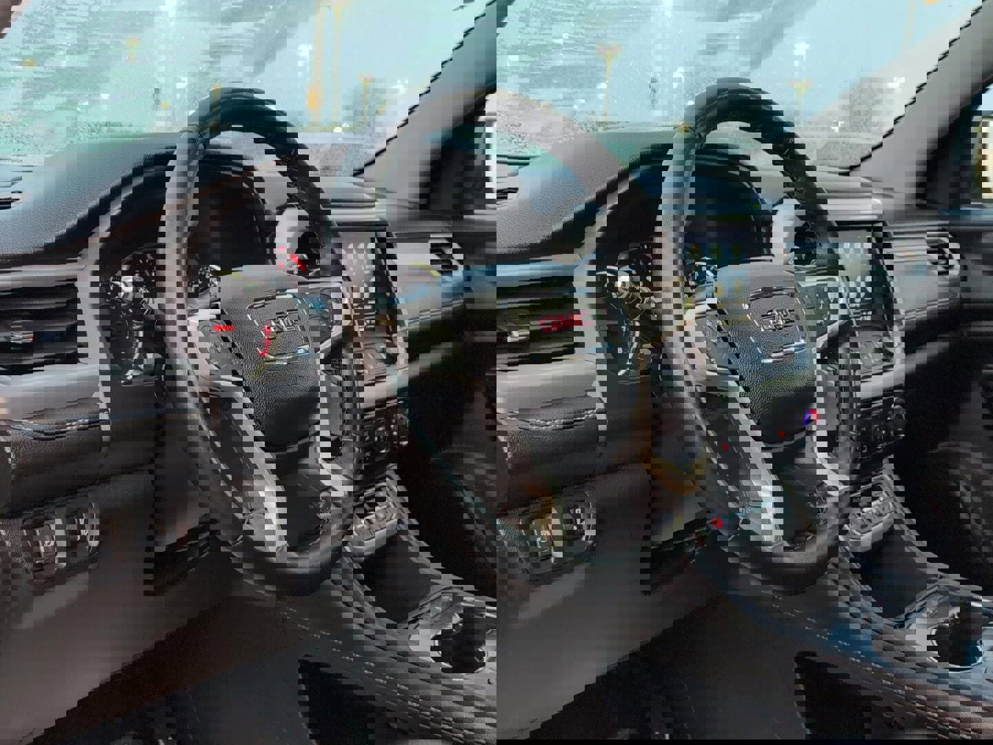 Used 2023 GMC Acadia SLT image 20