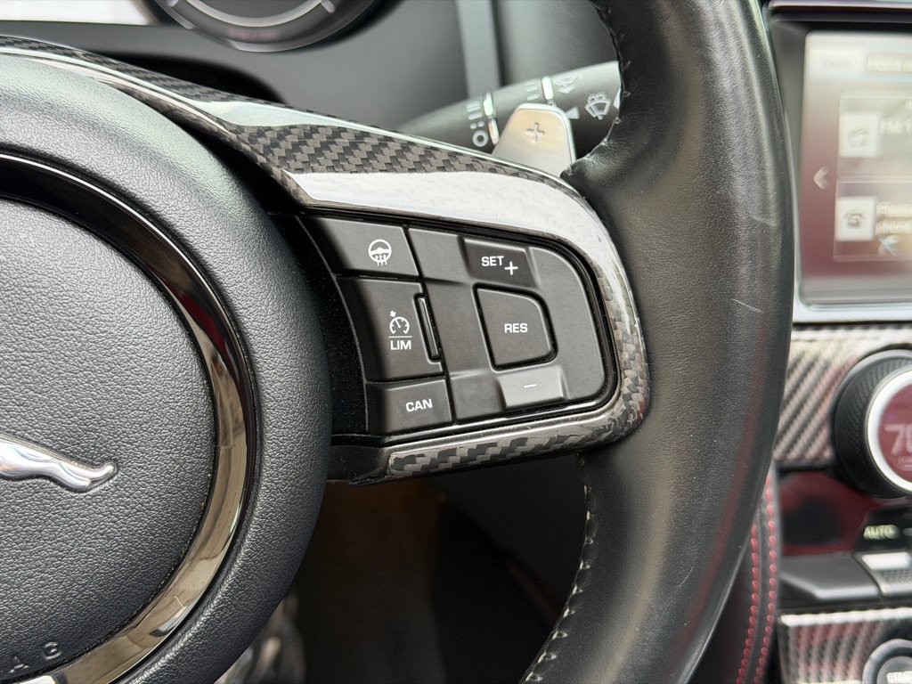 Used 2016 Jaguar F-TYPE R AWD/4WD image 38