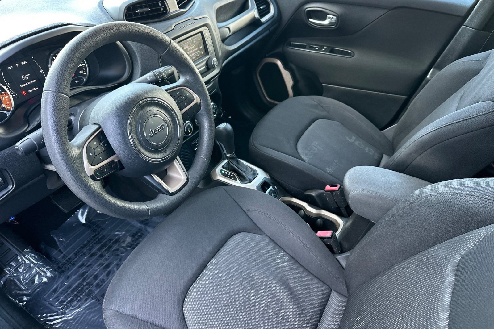 Used 2017 Jeep Renegade Sport w/ Power & Air Group FWD image 9