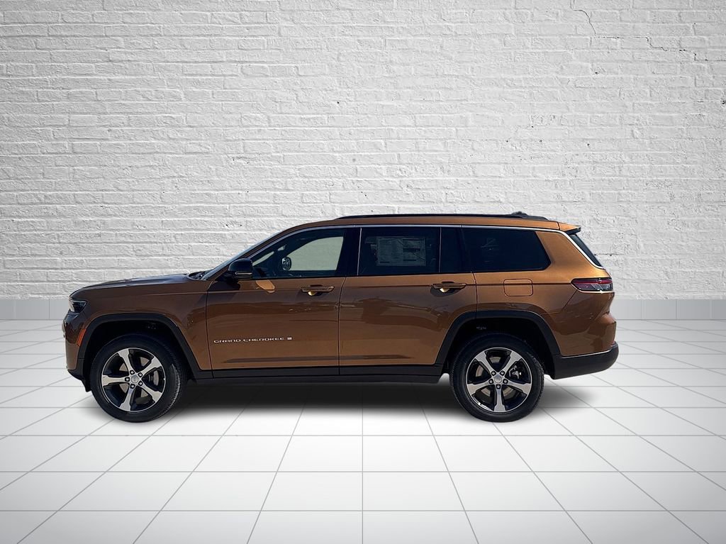 New 2026 Jeep Grand Cherokee L Limited AWD/4WD image 2
