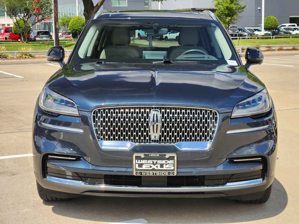 Used 2023 Lincoln Aviator Reserve w/ Equipment Group 201A image 2