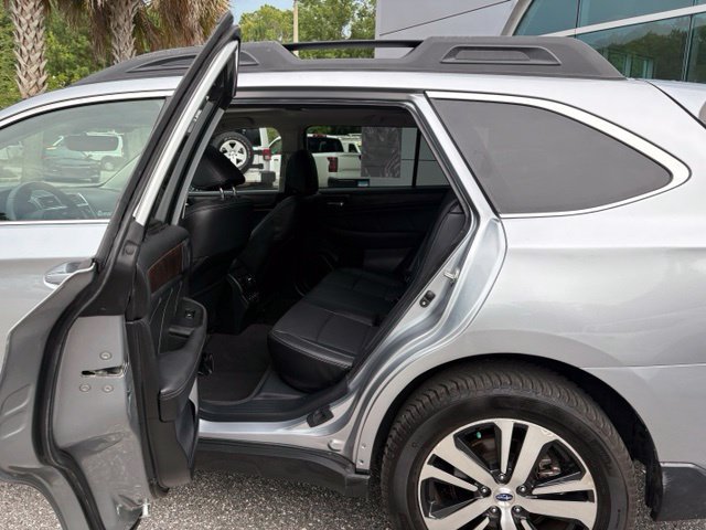 Used 2019 Subaru Outback 2.5i Limited AWD/4WD image 26