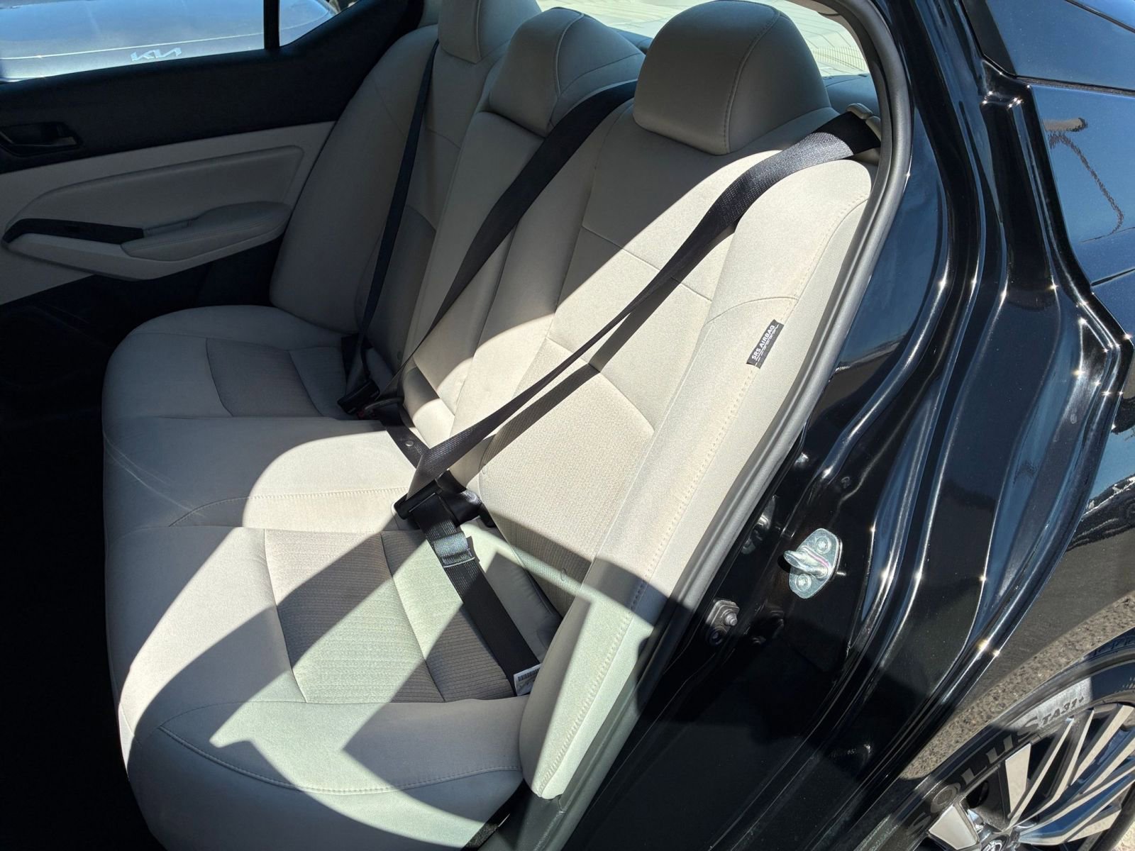 Used 2025 Nissan Altima 2.5 SV image 38