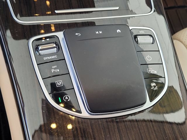 Used 2021 Mercedes-Benz GLC 300 4MATIC image 12
