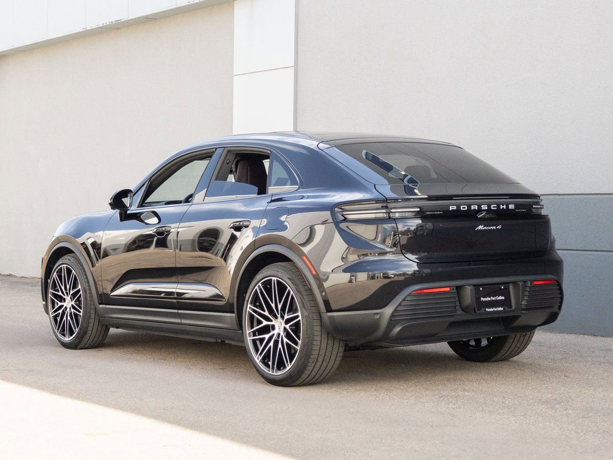 New 2025 Porsche Macan 4 Electric image 3