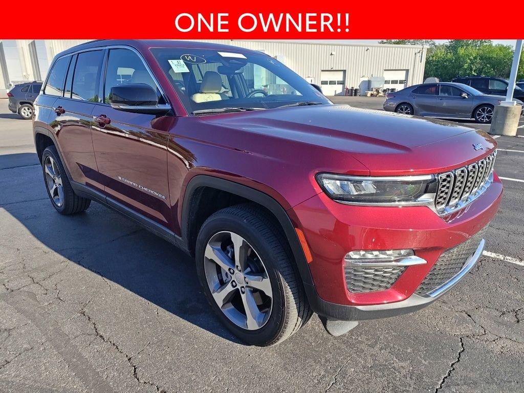 Used 2024 Jeep Grand Cherokee Limited 4xe AWD/4WD image 3