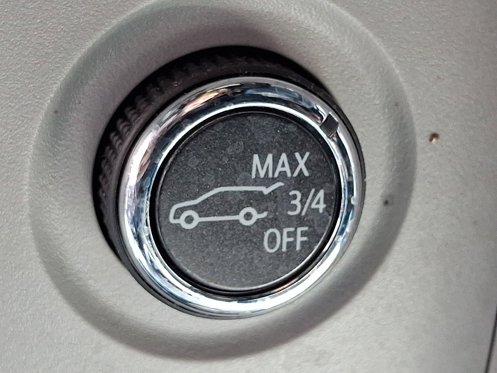 Used 2019 GMC Yukon SLT w/ Graphite Performance Edition image 31