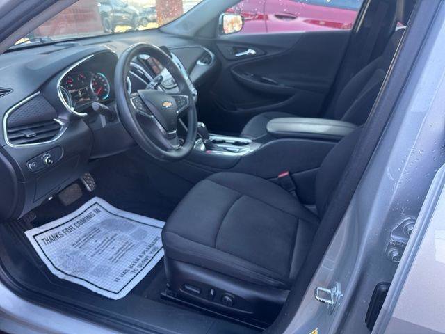 Used 2016 Chevrolet Malibu LT image 13