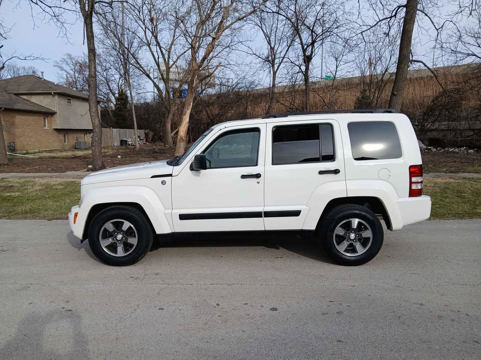 Used 2008 Jeep Liberty Sport w/ Popular Equipment Group image 2