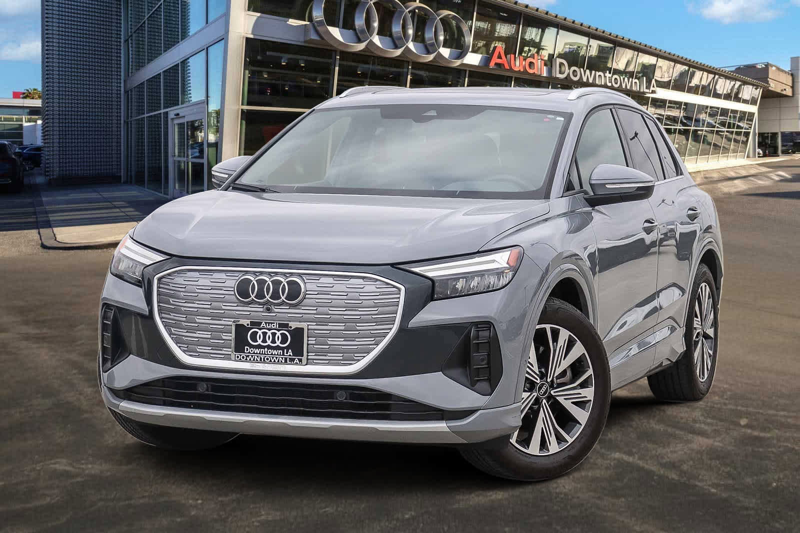 Used 2023 Audi Q4 e-tron Premium Plus w/ Premium Plus RWD image 1