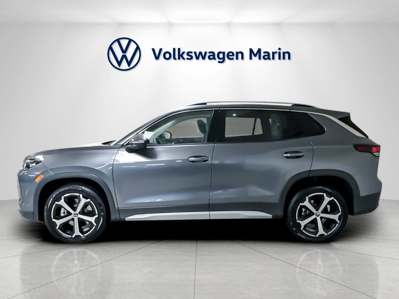 New 2026 Volkswagen Tiguan SE image 2