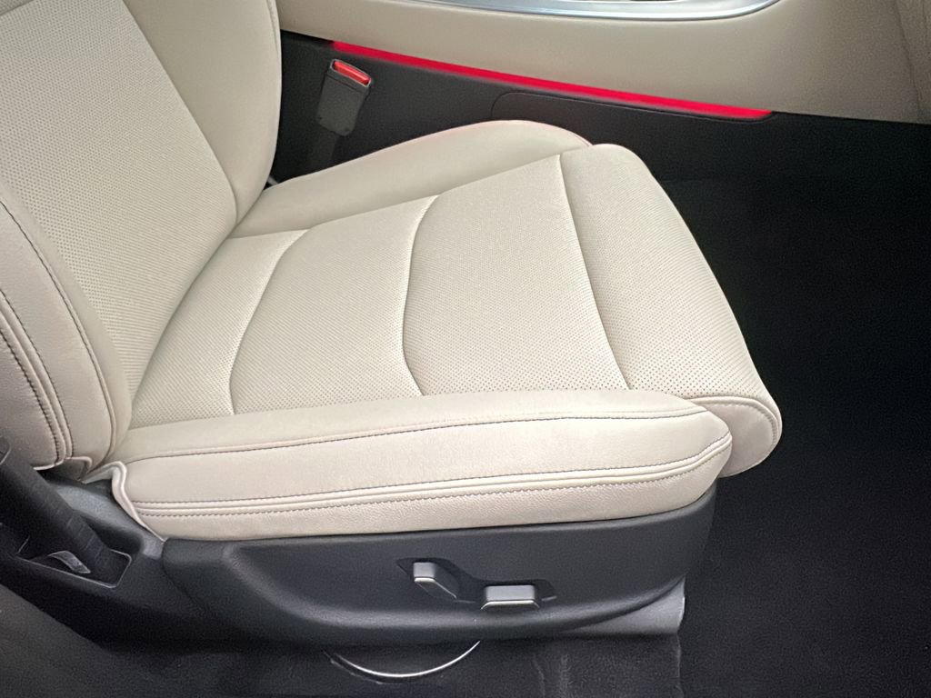 New 2026 Genesis GV70 2.5T Select image 18