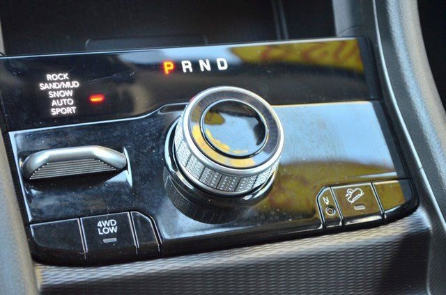 Used 2023 Jeep Grand Cherokee 4WD 4xe w/ Luxury Tech Group II image 28