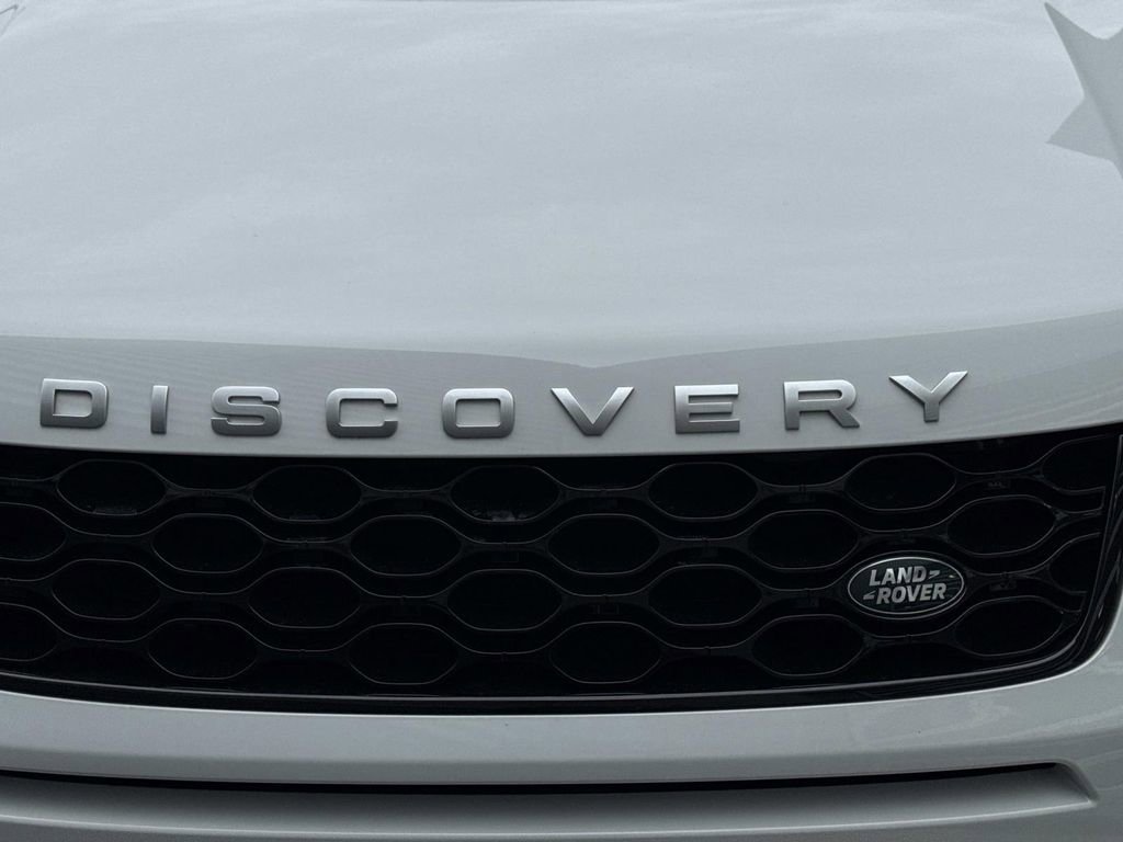 Certified 2025 Land Rover Discovery Sport S image 9