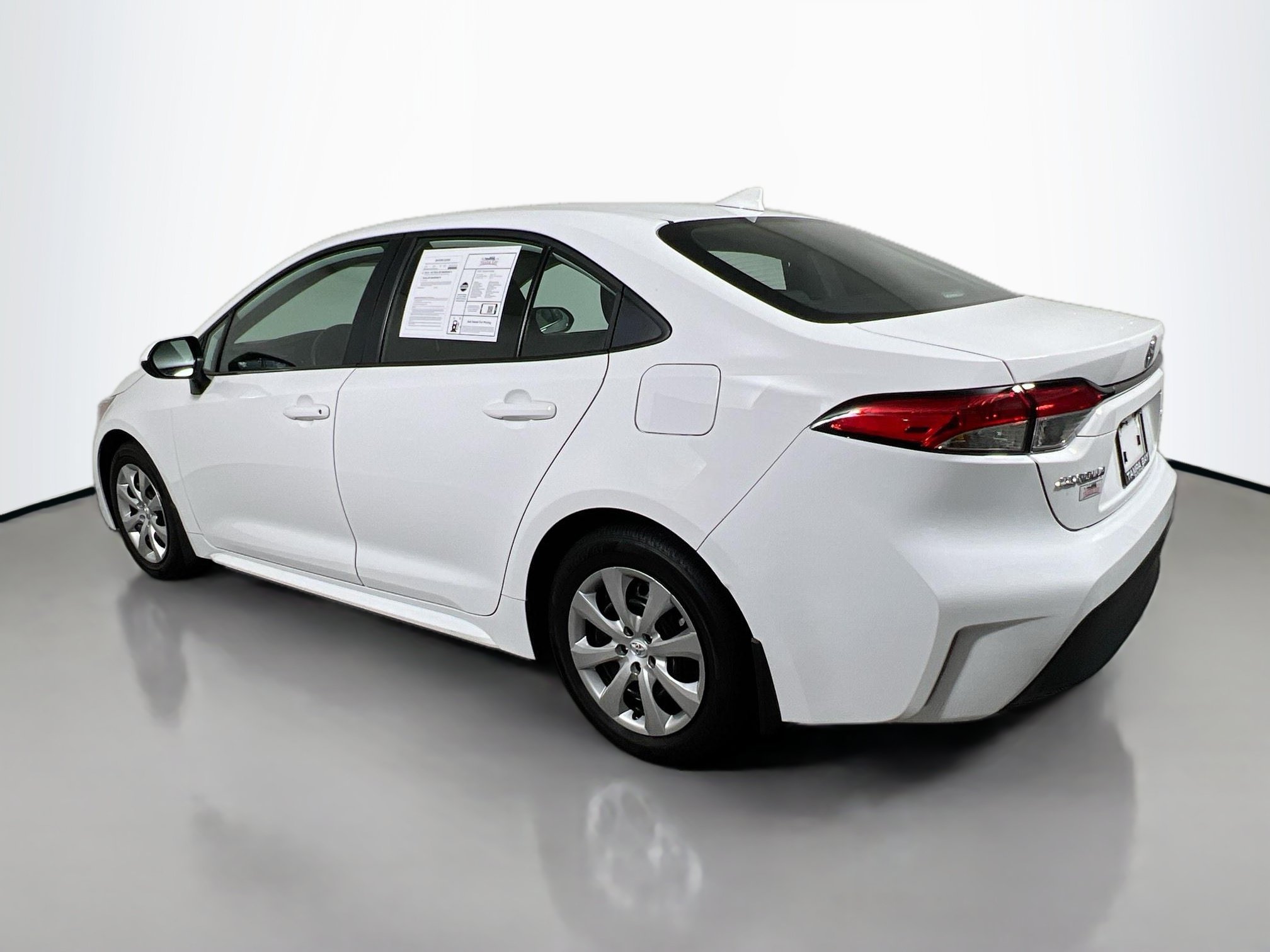 Used 2026 Toyota Corolla LE FWD image 8