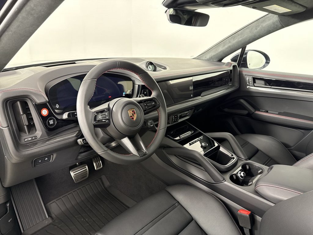 New 2026 Porsche Cayenne GTS AWD/4WD image 4