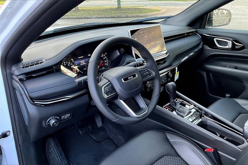 New 2026 Jeep Compass Latitude image 6