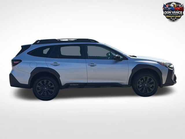 Used 2025 Subaru Outback Onyx Edition AWD/4WD image 6