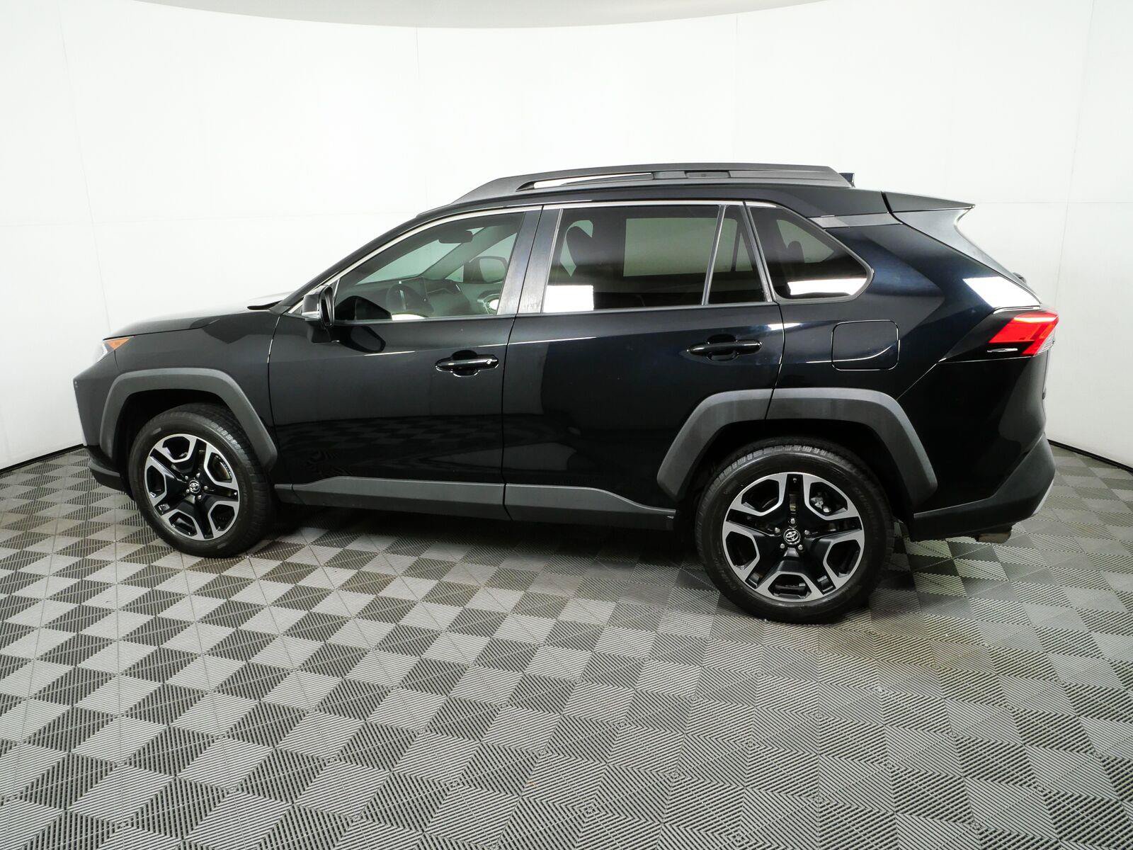 Used 2019 Toyota RAV4 Adventure w/ Cold Weather Package AWD/4WD image 2