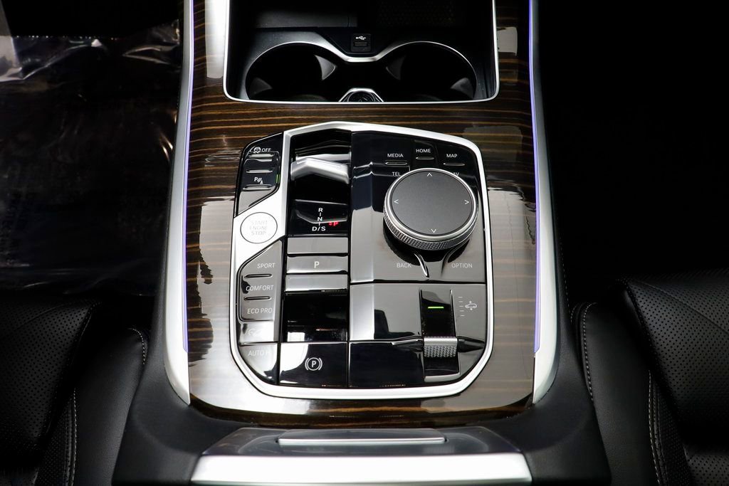 New 2026 BMW X7 xDrive40i image 13