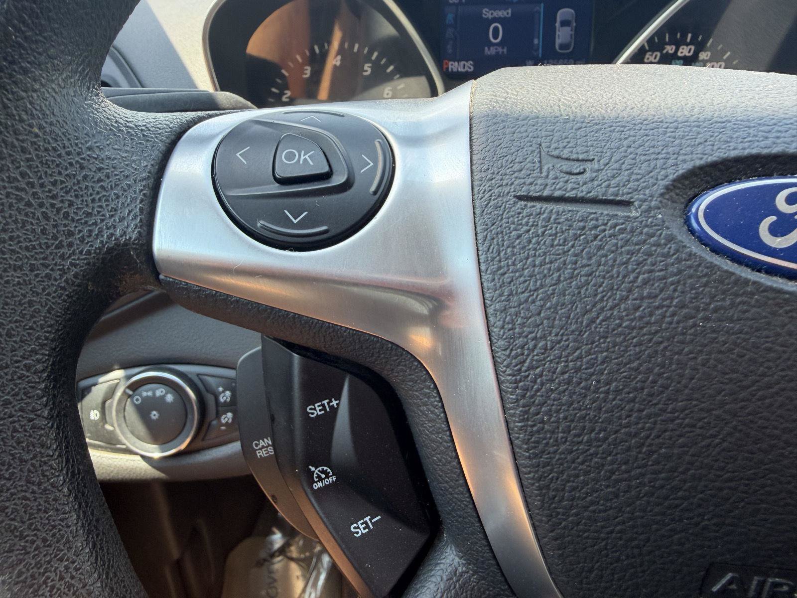 Used 2015 Ford Escape SE AWD/4WD image 15