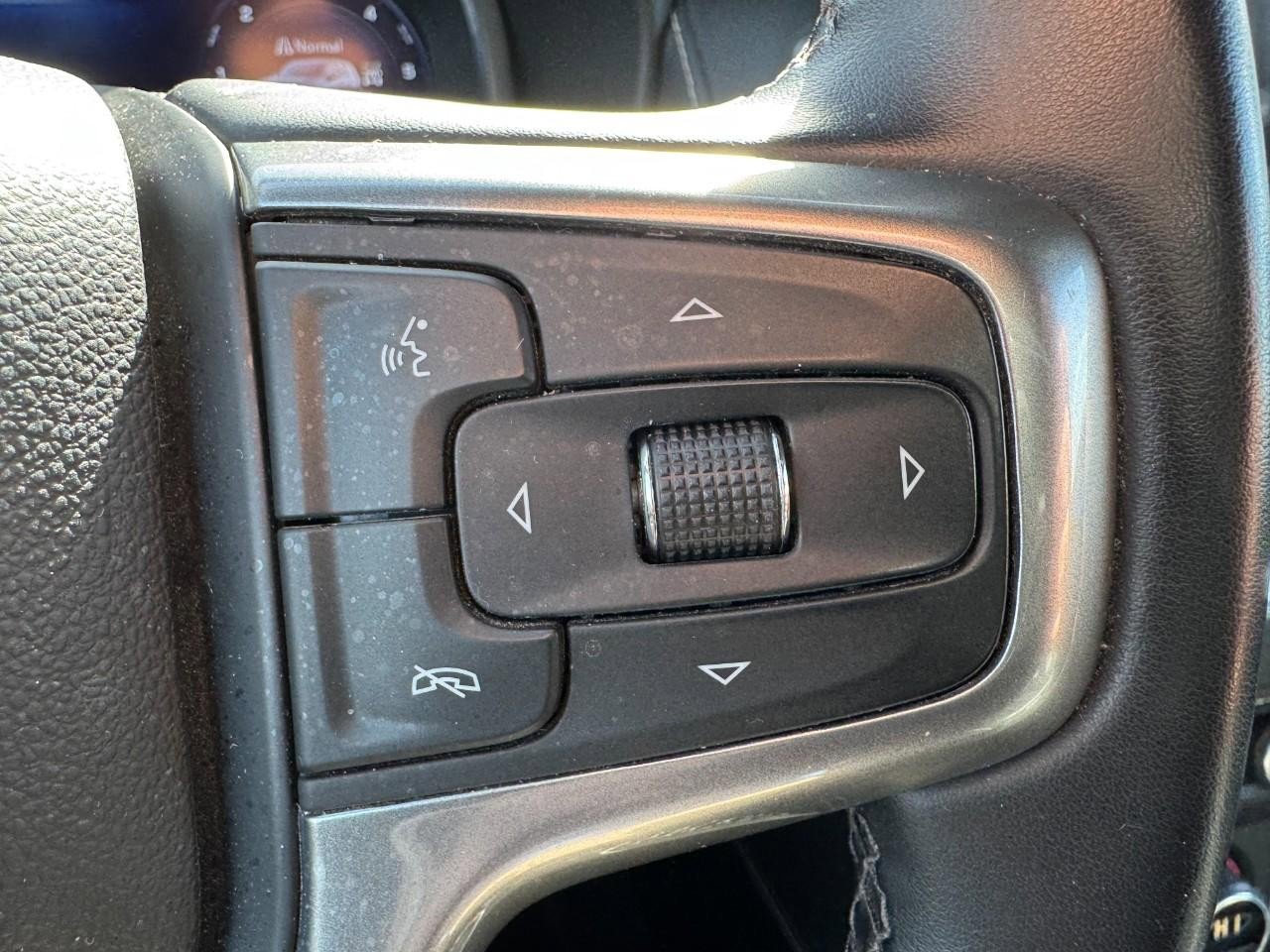 Used 2023 Chevrolet Suburban Premier AWD/4WD image 20