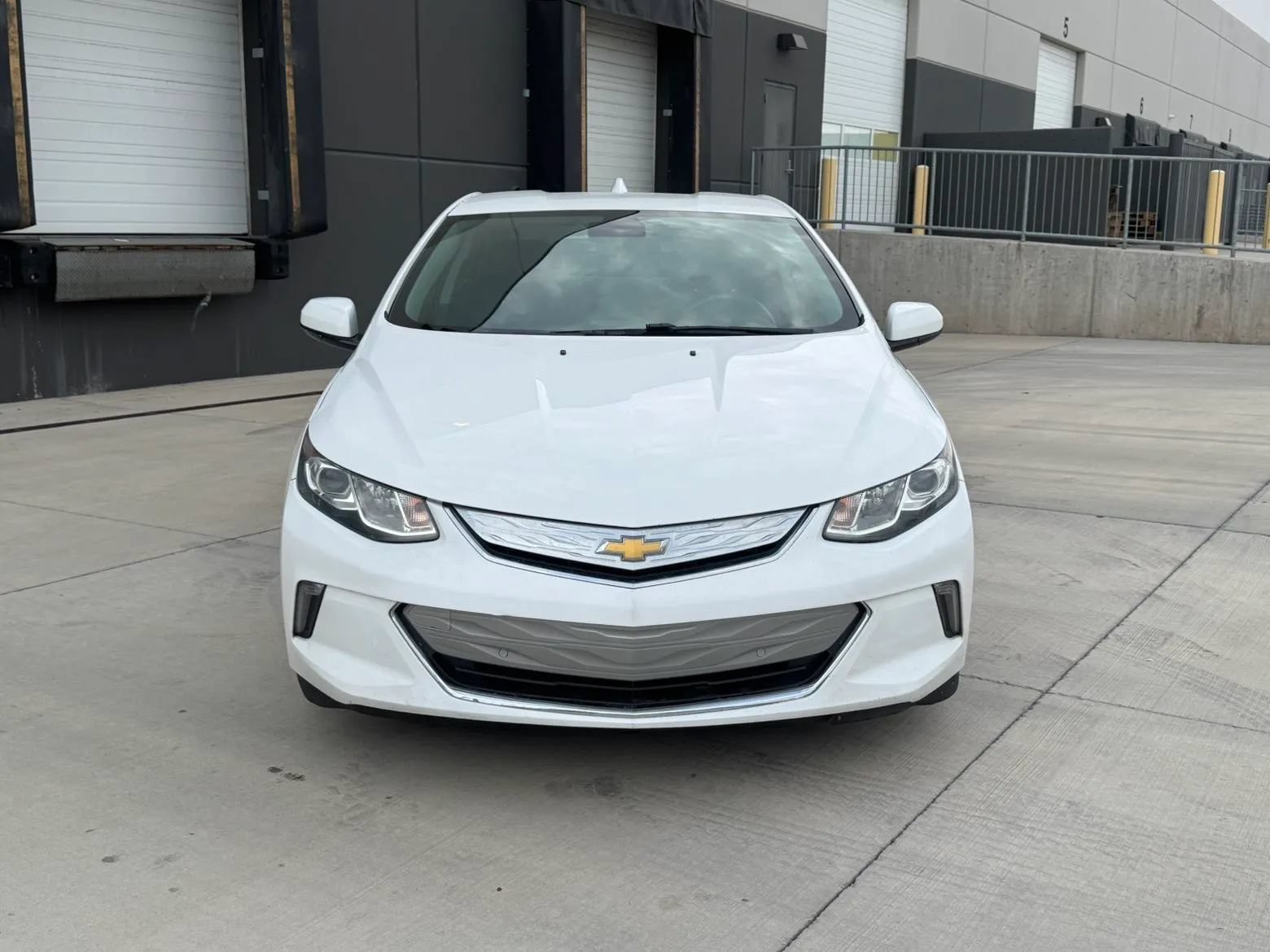 Used 2016 Chevrolet Volt LT FWD image 7