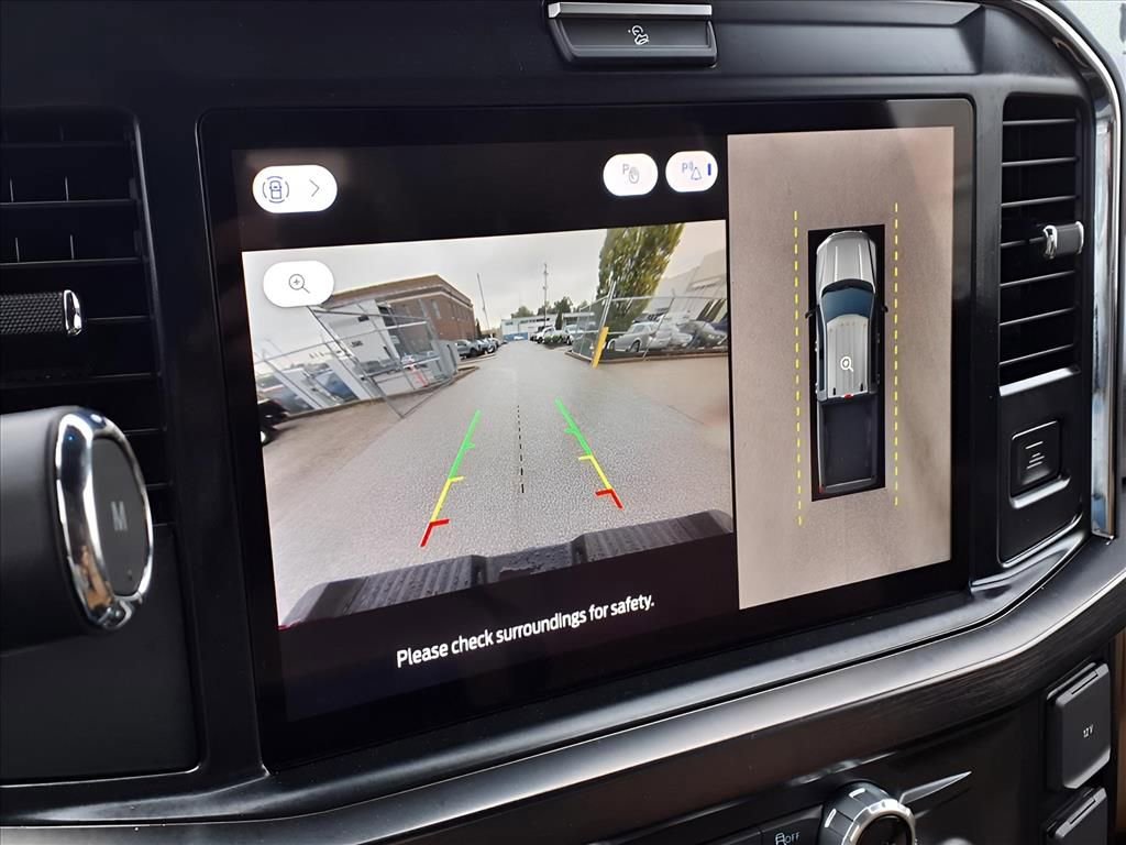 New 2026 Ford F250 Lariat w/ FX4 Off-Road Package image 8