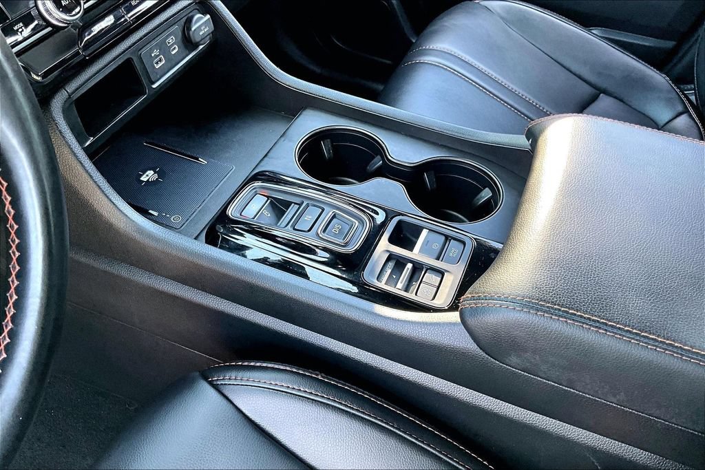 Used 2025 Honda Pilot TrailSport image 15