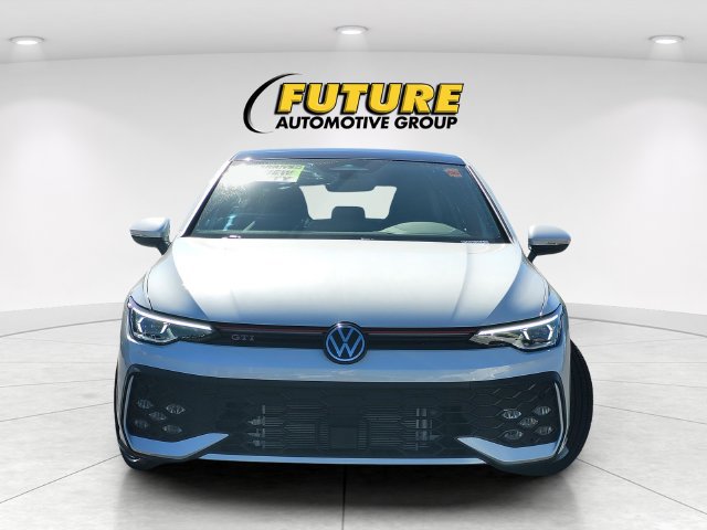 Used 2026 Volkswagen GTI SE FWD image 2