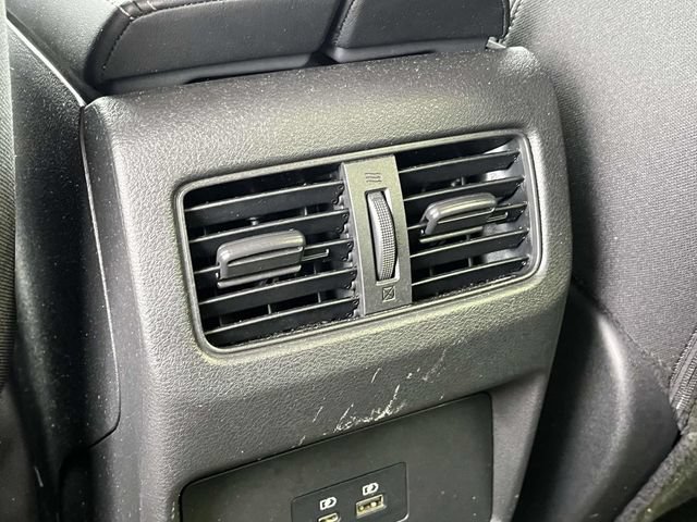Used 2023 Nissan Rogue SV FWD image 19